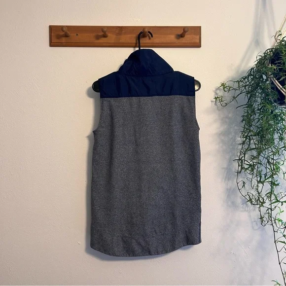 Under Armour Coldgear Blue and Grey Fleece Zip Vest - Picture 2 of 4